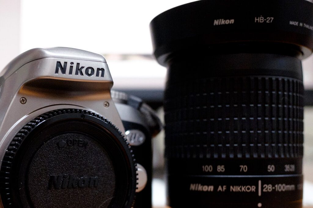 Nikon U2 & AF Zoom Nikkor 28-100mm F3.5-5.6G