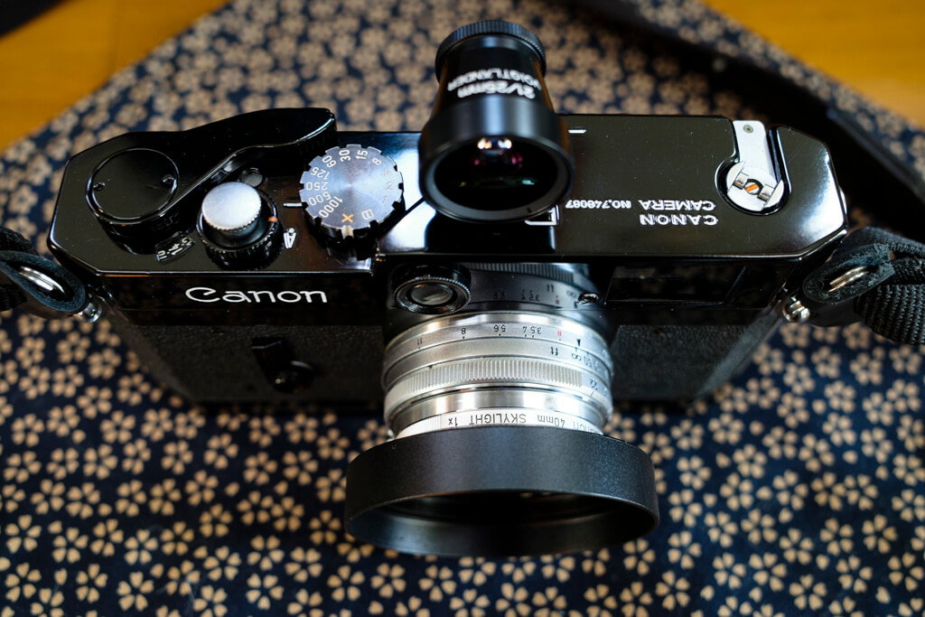 Canon Populaire + Canon 25mm f/3.5 + 21/25mm View Finder M + LH-JX1。